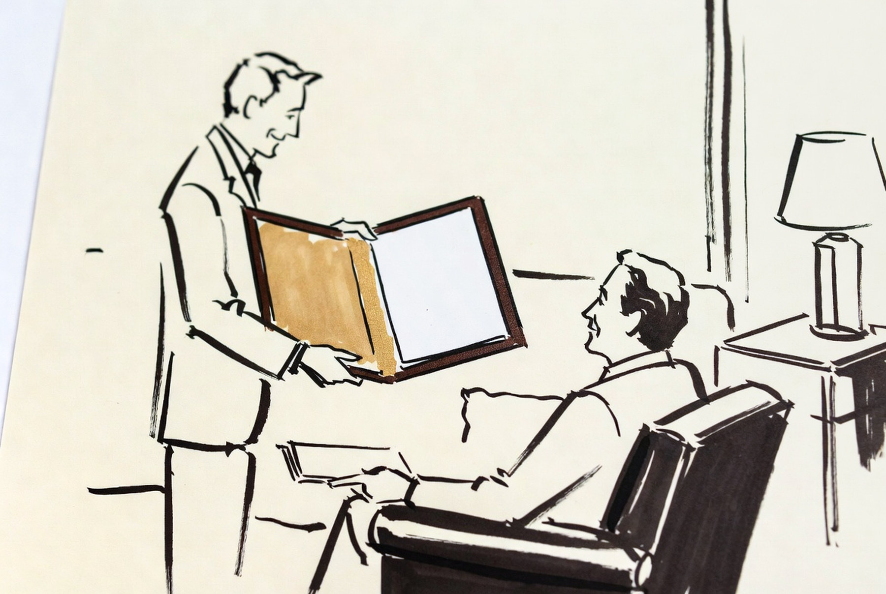 Desenho de linha: concierge apresentando um portfólio de couro aberto a um cliente sentado.